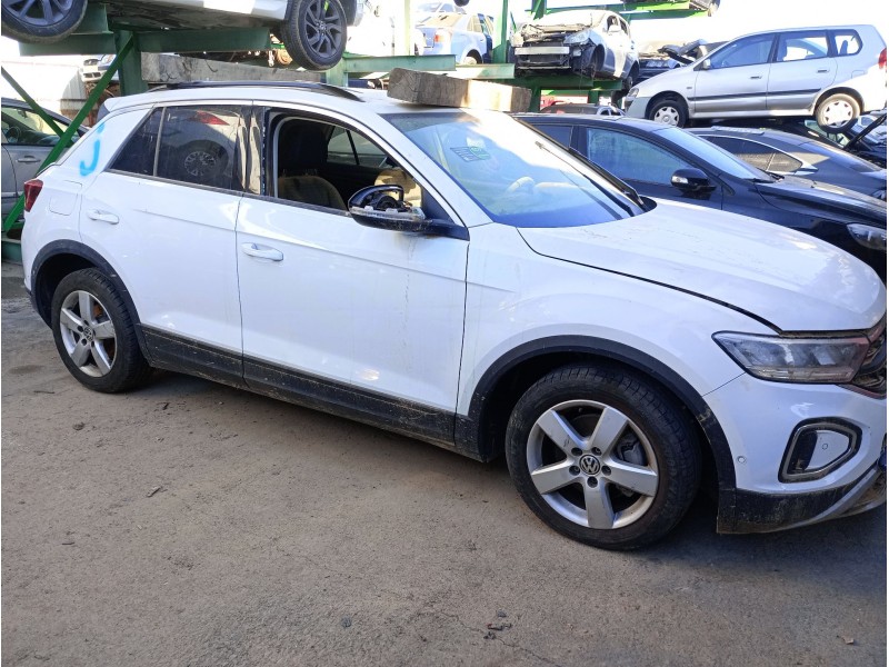 volkswagen t-roc (a11, d11) del año 2023