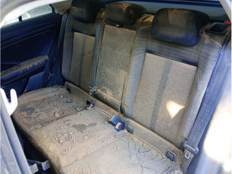 volkswagen t-roc (a11, d11) del año 2023