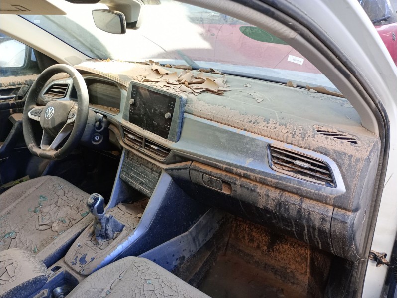 volkswagen t-roc (a11, d11) del año 2023