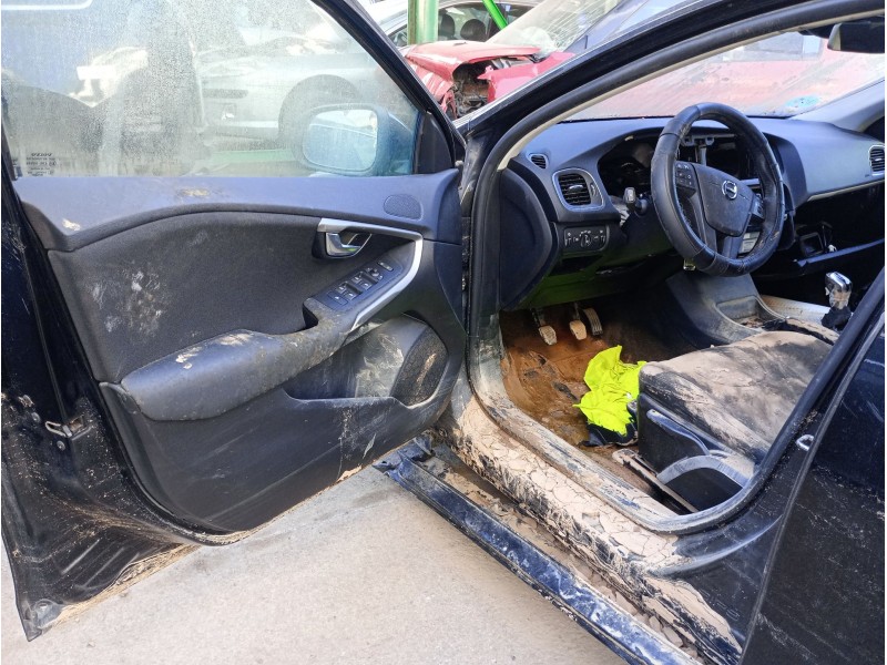 volvo v40 hatchback (525) del año 2017