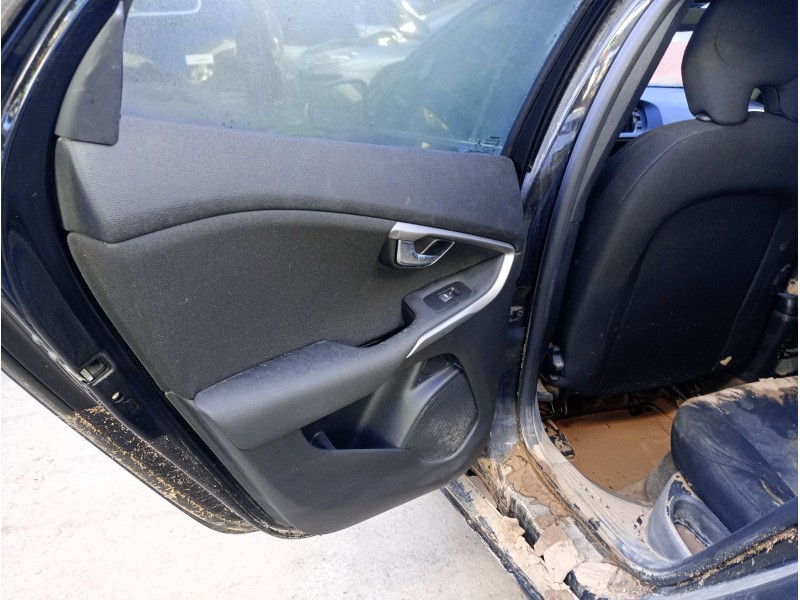 volvo v40 hatchback (525) del año 2017