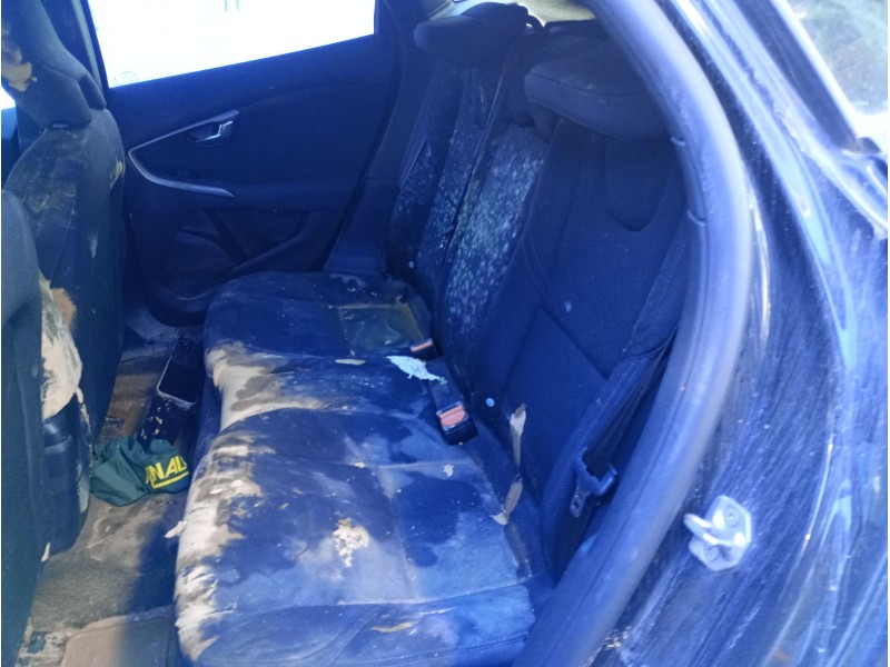 volvo v40 hatchback (525) del año 2017