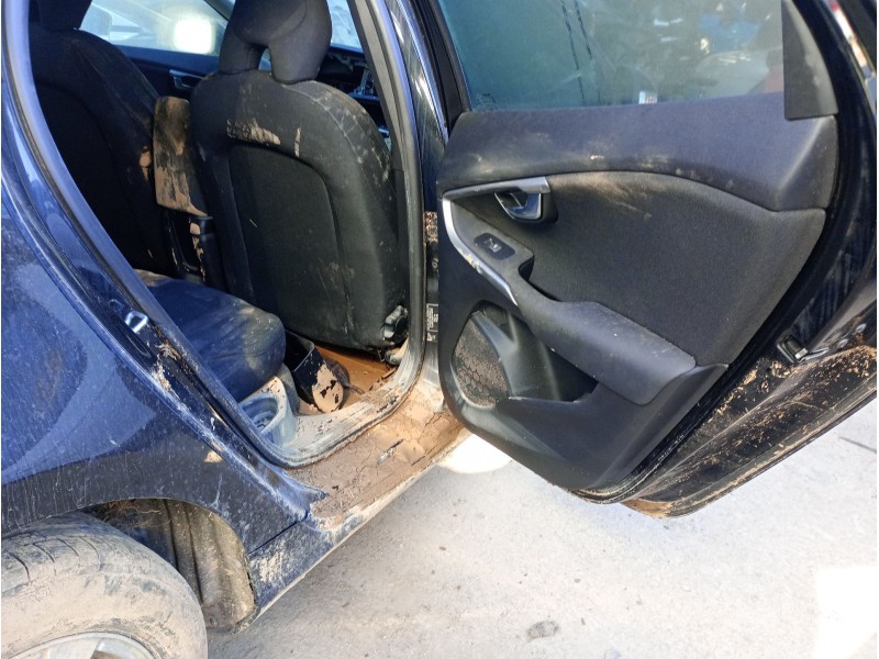 volvo v40 hatchback (525) del año 2017