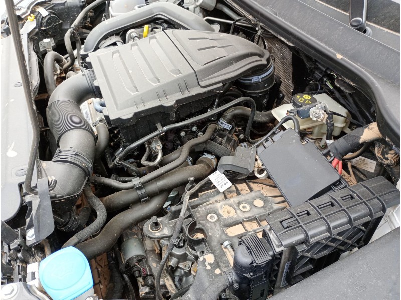 Recambio de motor completo para seat arona (kj7, kjp) 1.0 tsi referencia OEM IAM 04C100098K  