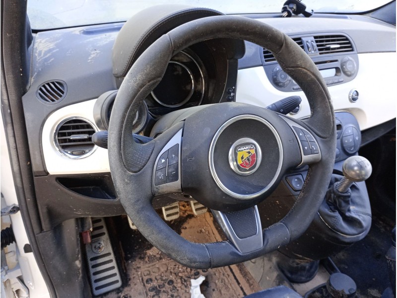 Recambio de volante para abarth 500 / 595 / 695 1.4 (312.axd1a) referencia OEM IAM   