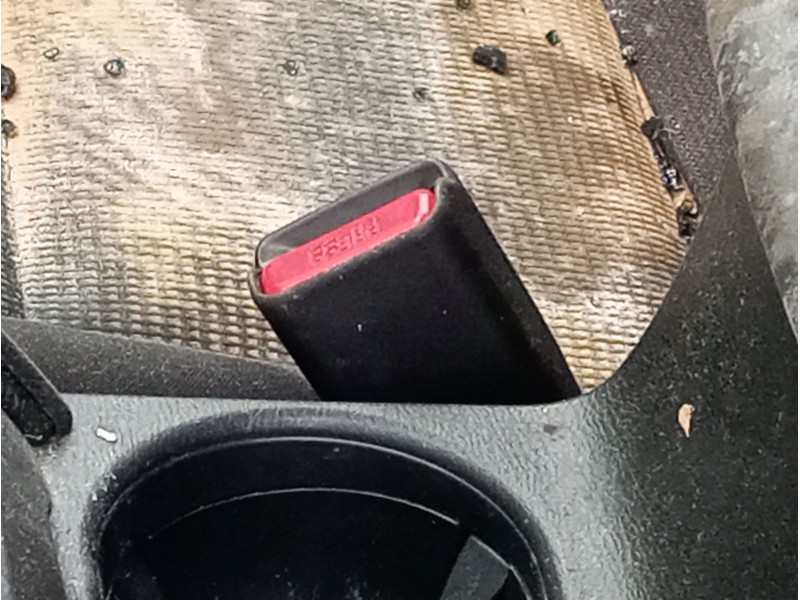 Recambio de enganche cinturon delantero derecho para mazda cx-5 (kf) 2.0 referencia OEM IAM   