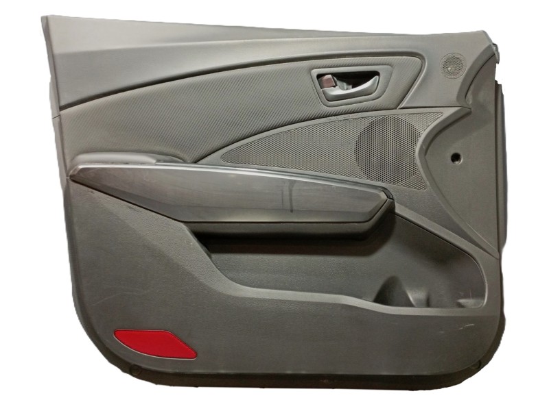 Recambio de guarnecido puerta delantera izquierda para ssangyong tivoli grand 1.2 t-gdi referencia OEM IAM   
