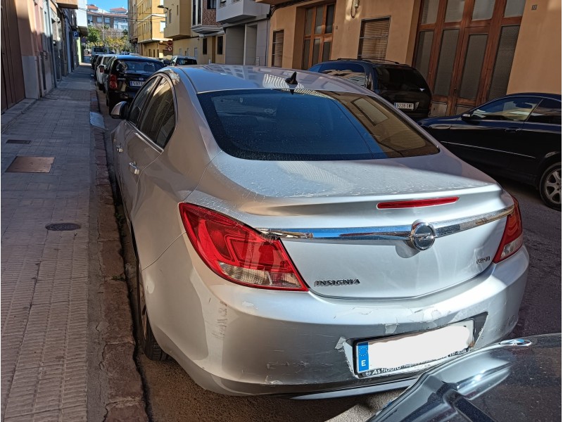 opel insignia a sedán (g09) del año 2010