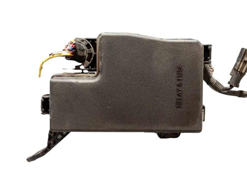 Recambio de caja reles / fusibles para toyota rav 4 iv (_a4_) 2.0 d (wwa42_) referencia OEM IAM 8266242530  