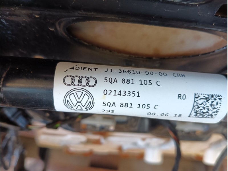 Recambio de asiento delantero izquierdo para volkswagen tiguan (ad1, ax1) 1.4 tsi referencia OEM IAM  5QA881105C 