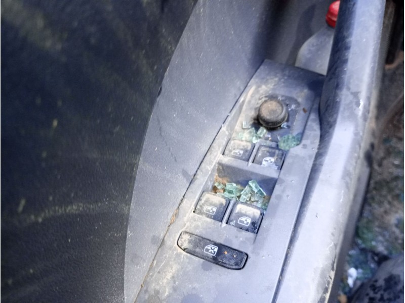 Recambio de mando elevalunas delantero izquierdo para volkswagen t-cross (c11, d31) 1.0 tsi referencia OEM IAM   