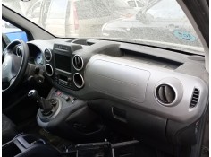 Recambio de salpicadero para peugeot partner tepee 1.6 bluehdi 100 referencia OEM IAM    2