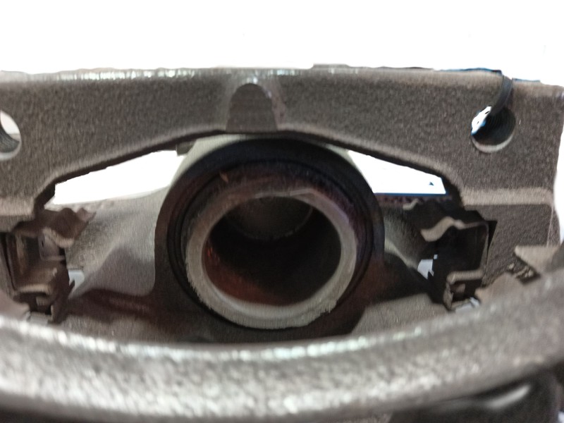 Recambio de pinza freno delantera izquierda para peugeot 108 1.0 vti 72 referencia OEM IAM 4401G8  