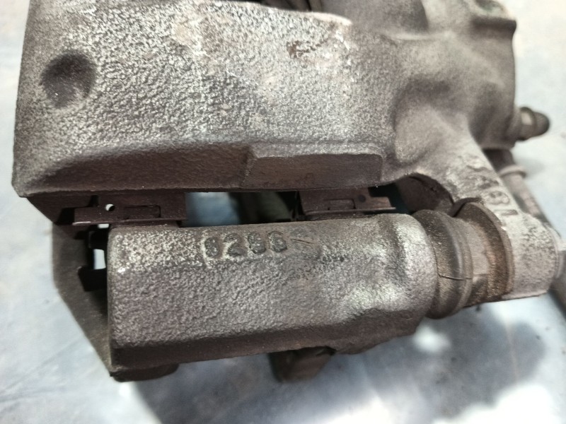 Recambio de pinza freno delantera izquierda para peugeot 108 1.0 vti 72 referencia OEM IAM 4401G8  