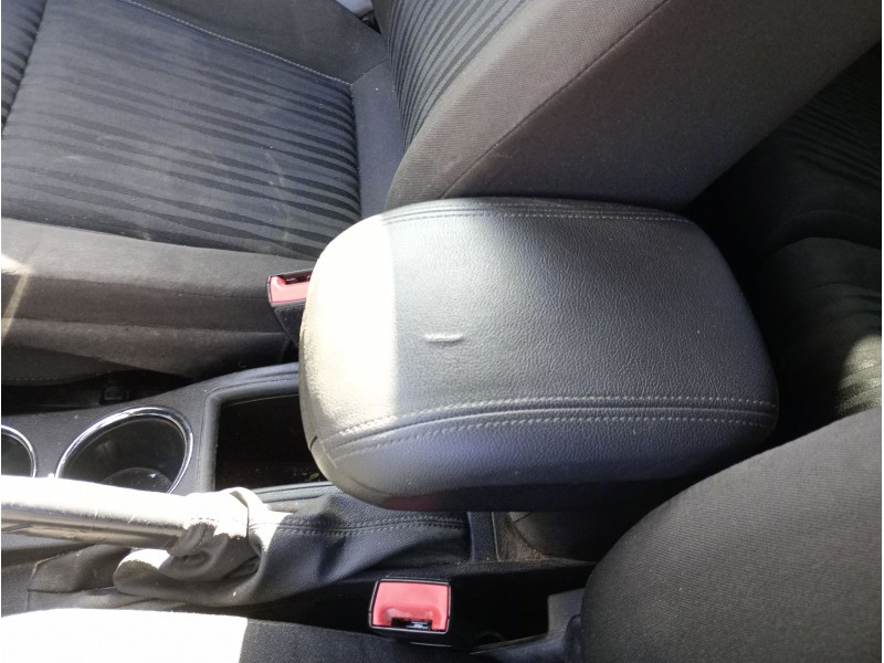 Recambio de apoyabrazos central para opel zafira tourer c (p12) 2.0 cdti (75) referencia OEM IAM   