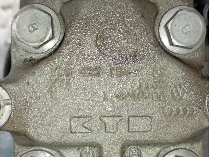 Recambio de bomba direccion para audi q7 (4lb) 3.0 tdi quattro referencia OEM IAM 7L8422154D  