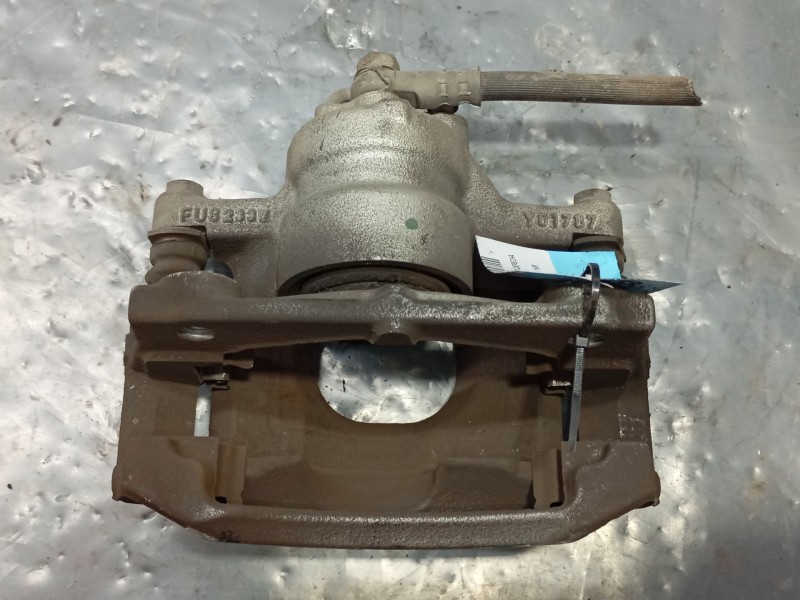 Recambio de pinza freno delantera derecha para peugeot 108 1.0 vti 72 referencia OEM IAM 4401G9  