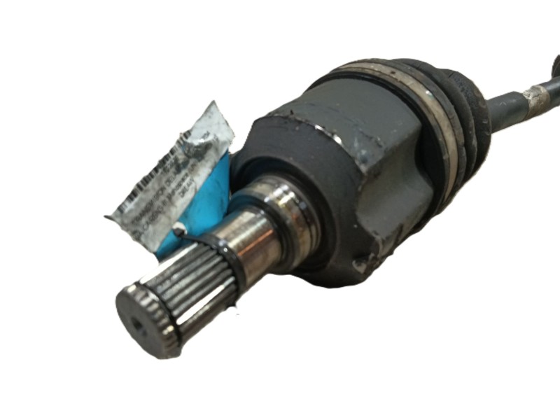 Recambio de transmision delantera izquierda para kia carens iii monospace (un) 2.0 crdi 115 referencia OEM IAM 495011D750  