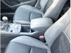 Recambio de apoyabrazos central para mazda cx-3 (dk) 2.0 skyactiv-g referencia OEM IAM   