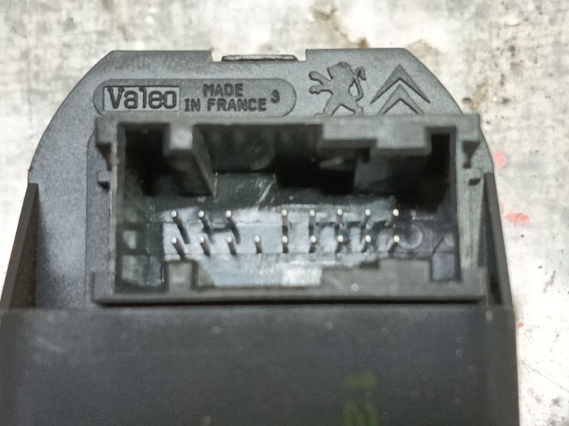 Recambio de mando elevalunas delantero izquierdo para peugeot 206 hatchback (2a/c) 1.6 hdi 110 referencia OEM IAM 6554WA  