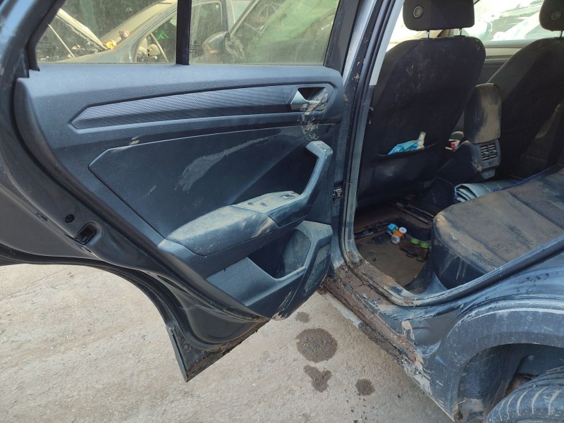 volkswagen t-roc (a11, d11) del año 2021