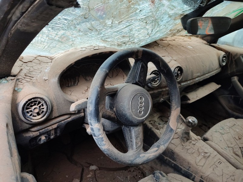 Recambio de salpicadero para audi a3 sportback (8va, 8vf) 35 tfsi referencia OEM IAM   