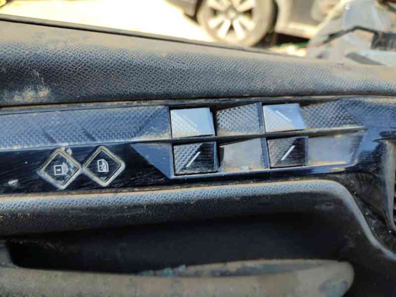 Recambio de mando elevalunas delantero izquierdo para ds ds 4 ii (fr_, fb_, f3_) bluehdi 130 (fbyhzt) referencia OEM IAM   