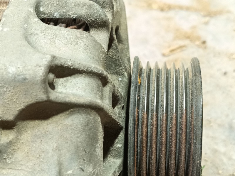 Recambio de alternador para kia cee´d sw (ed) 1.6 referencia OEM IAM 373002B101  