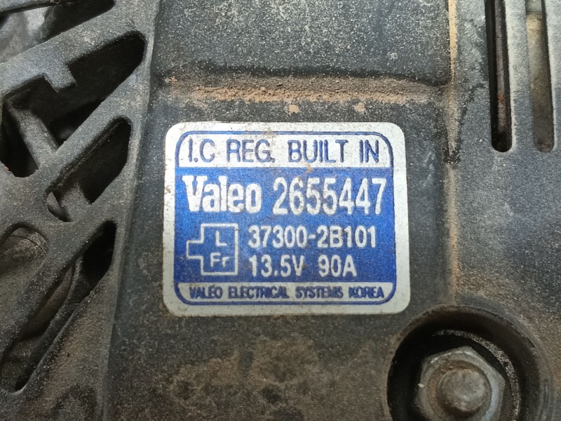 Recambio de alternador para kia cee´d sw (ed) 1.6 referencia OEM IAM 373002B101  