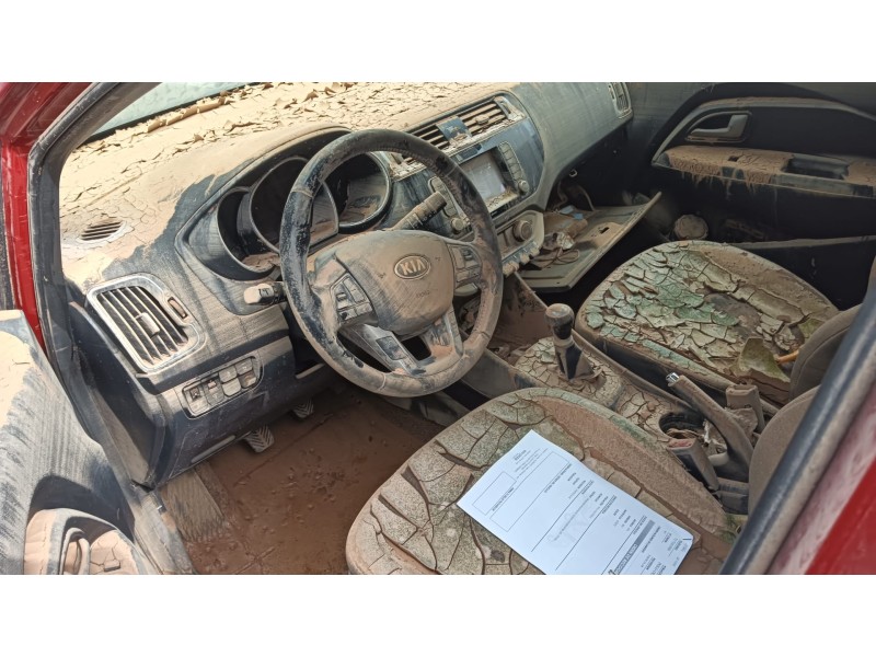 kia rio iii (ub) del año 2015