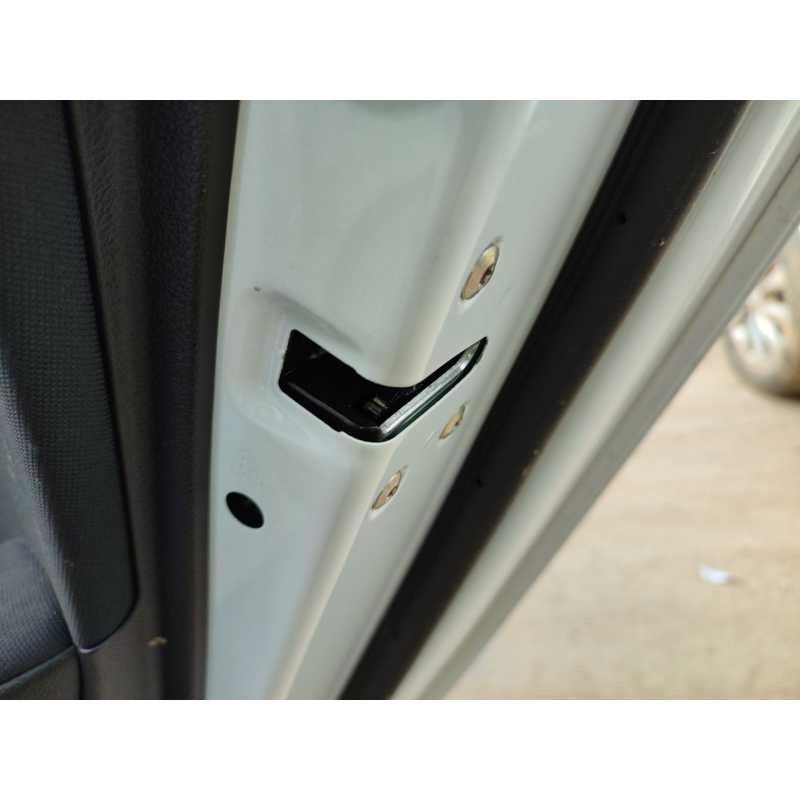 Recambio de cerradura puerta trasera derecha para kia ceed (cd) 1.0 t-gdi referencia OEM IAM   