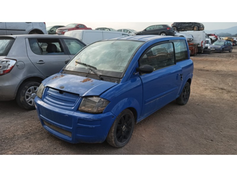 microcar due del año 2006