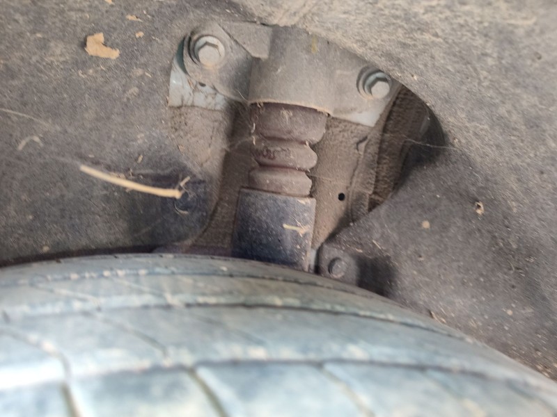 Recambio de amortiguador trasero izquierdo para kia ceed (cd) 1.0 t-gdi referencia OEM IAM   