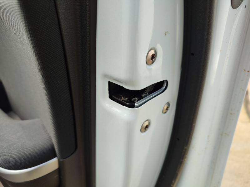 Recambio de cerradura puerta delantera derecha para kia ceed (cd) 1.0 t-gdi referencia OEM IAM   