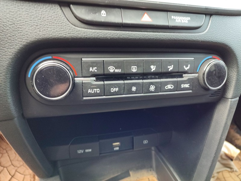 Recambio de mando calefaccion / aire acondicionado para kia ceed (cd) 1.0 t-gdi referencia OEM IAM   