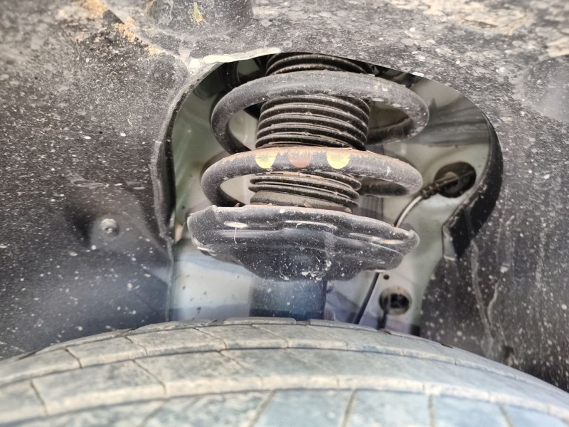 Recambio de amortiguador delantero izquierdo para skoda karoq (nu7, nd7) 2.0 tdi referencia OEM IAM   