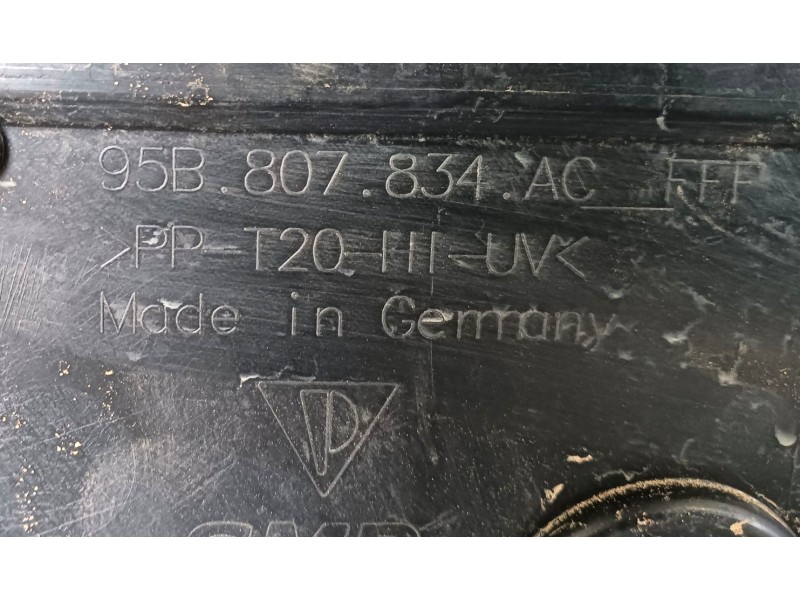 Recambio de paragolpes trasero para porsche macan (95b) gts (95bbl1) referencia OEM IAM 95B807421AMG2X 95B 807 834 AC 