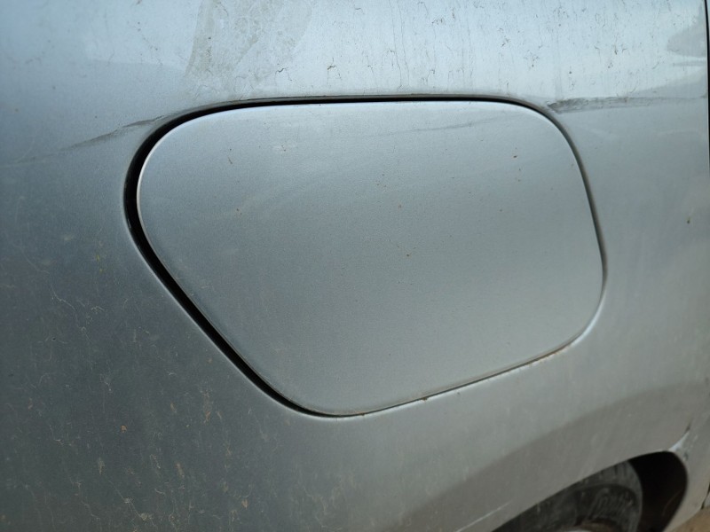 Recambio de tapa exterior combustible para renault megane iv hatchback (b9a/m/n_) 1.2 tce 130 (b9mr) referencia OEM IAM   