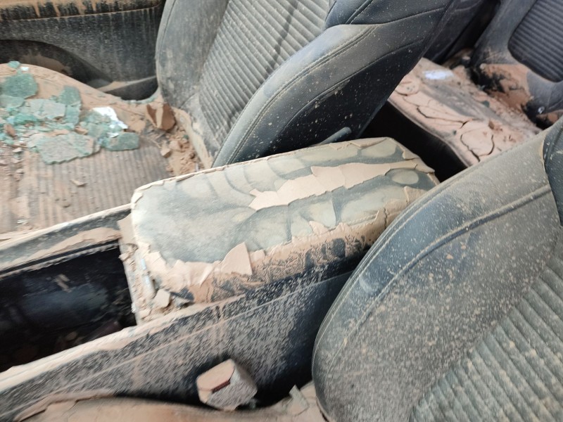 Recambio de apoyabrazos central para renault megane iv hatchback (b9a/m/n_) 1.2 tce 130 (b9mr) referencia OEM IAM   