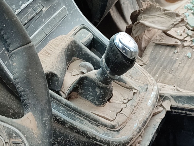 Recambio de pomo palanca cambio para renault megane iv hatchback (b9a/m/n_) 1.2 tce 130 (b9mr) referencia OEM IAM   