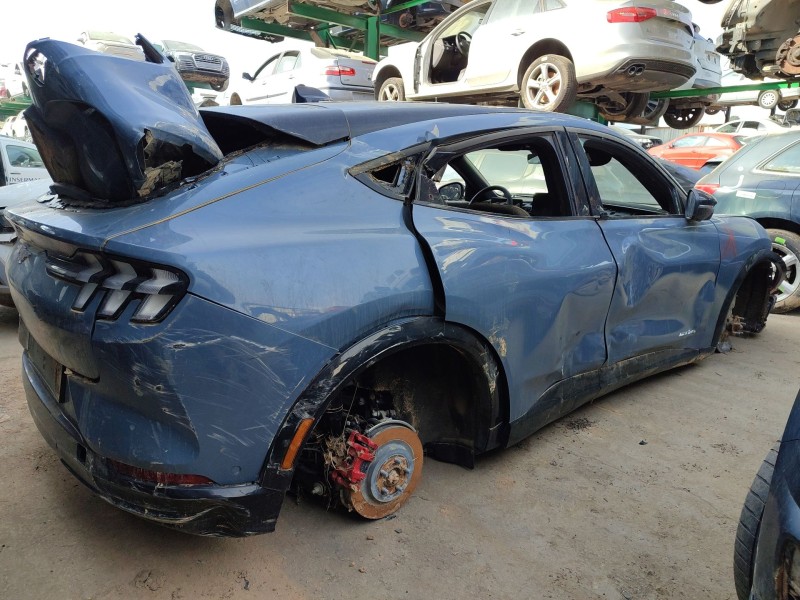 ford mustang mach-e (cgw) del año 2024