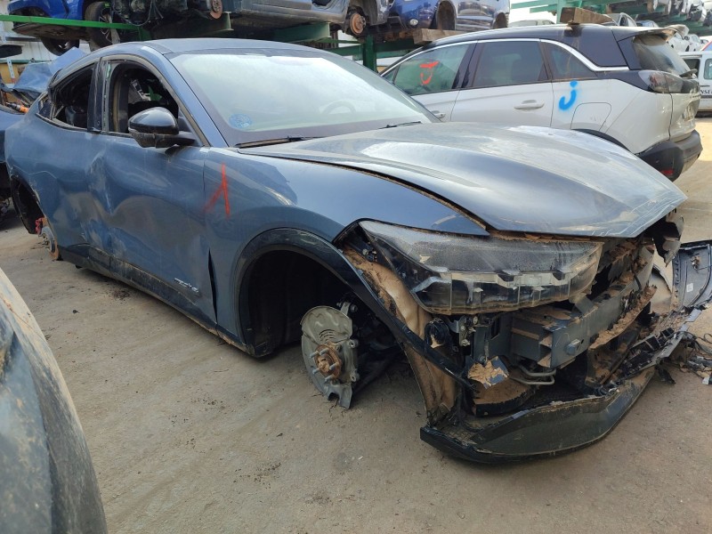 ford mustang mach-e (cgw) del año 2024