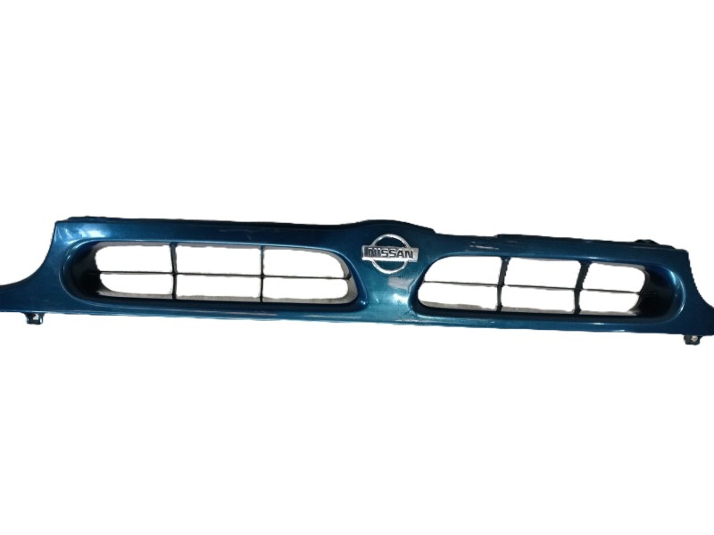 Recambio de rejilla delantera para nissan serena (c23) 2.3 d referencia OEM IAM 623109C016  