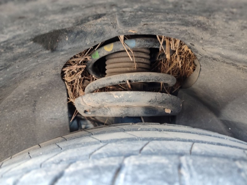 Recambio de amortiguador delantero derecho para opel crossland x / crossland (p17, p2qo) 1.2 (75) referencia OEM IAM   