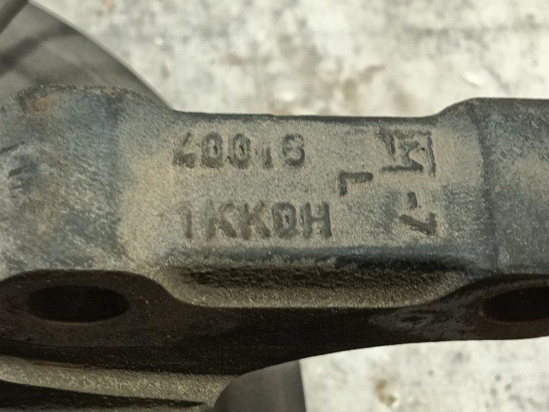 Recambio de mangueta delantera izquierda para nissan juke (f15) 1.5 dci referencia OEM IAM   