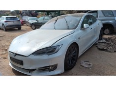 TESLA MODEL S (5YJS)