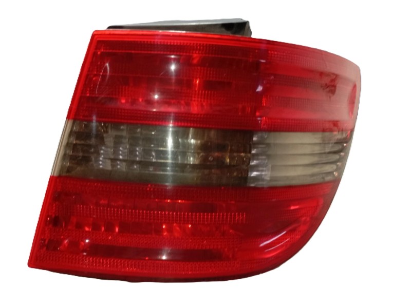 Recambio de piloto trasero derecho para mercedes-benz clase b sports tourer (w245) b 180 cdi (245.207) referencia OEM IAM A16982