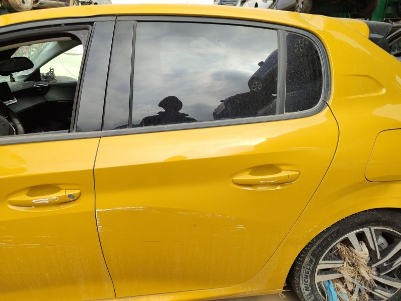 Recambio de puerta trasera izquierda para peugeot 208 ii (ub_, up_, uw_, uj_) 1.2 puretech 100 referencia OEM IAM   