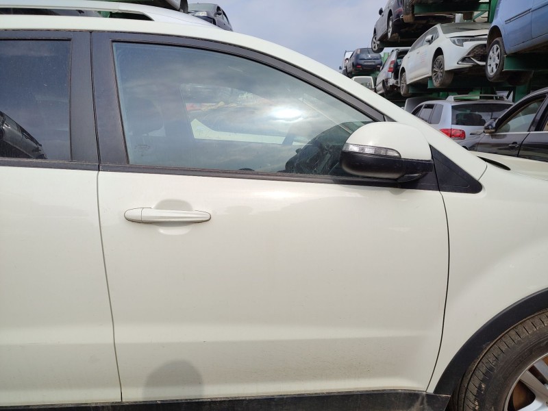 Recambio de puerta delantera derecha para ssangyong korando (ck) 2.0 e-xdi referencia OEM IAM   