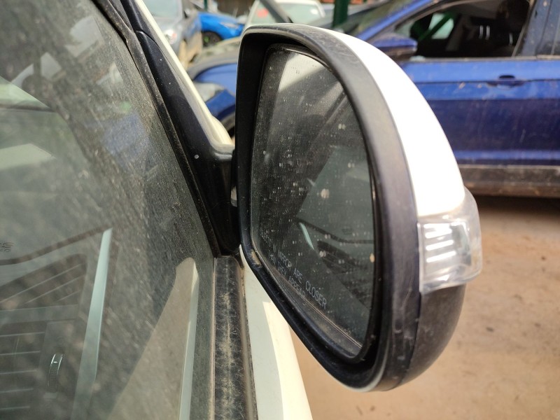 Recambio de retrovisor derecho para ssangyong korando (ck) 2.0 e-xdi referencia OEM IAM   